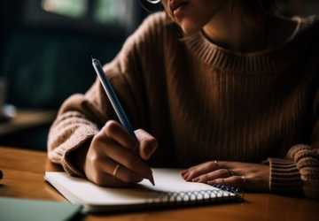 How to Start a Gratitude Journal for a Positive Outlook