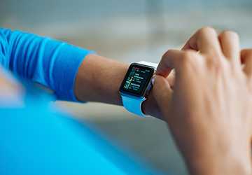 5 Ways Smart Watches Can Enhance Your Travel Experience